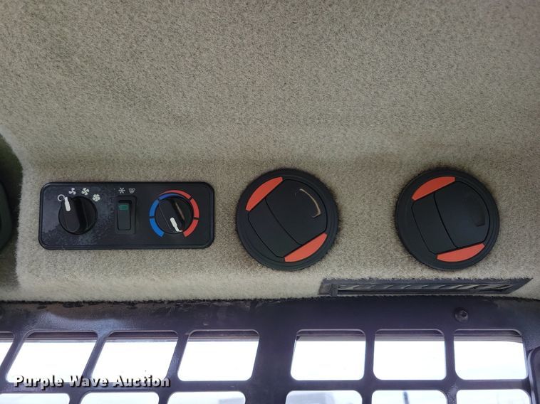 image for item DR4269 2022 Bobcat T76 tracked skid steer loader