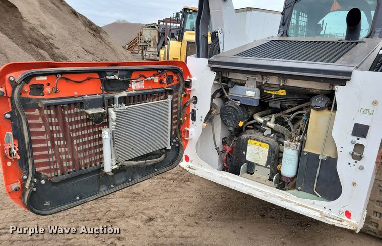 image for item DR4269 2022 Bobcat T76 tracked skid steer loader