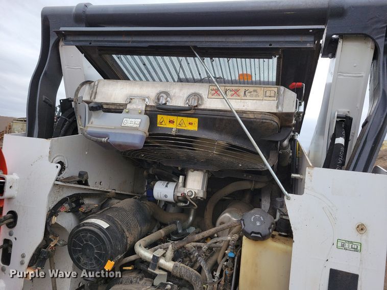 image for item DR4269 2022 Bobcat T76 tracked skid steer loader