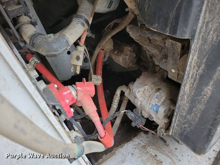 image for item DR4269 2022 Bobcat T76 tracked skid steer loader