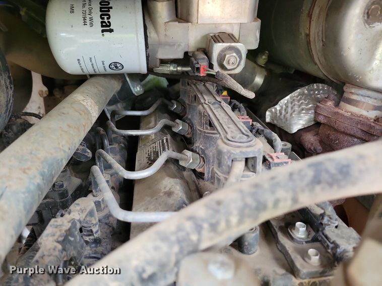 image for item DR4269 2022 Bobcat T76 tracked skid steer loader