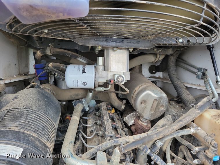 image for item DR4269 2022 Bobcat T76 tracked skid steer loader