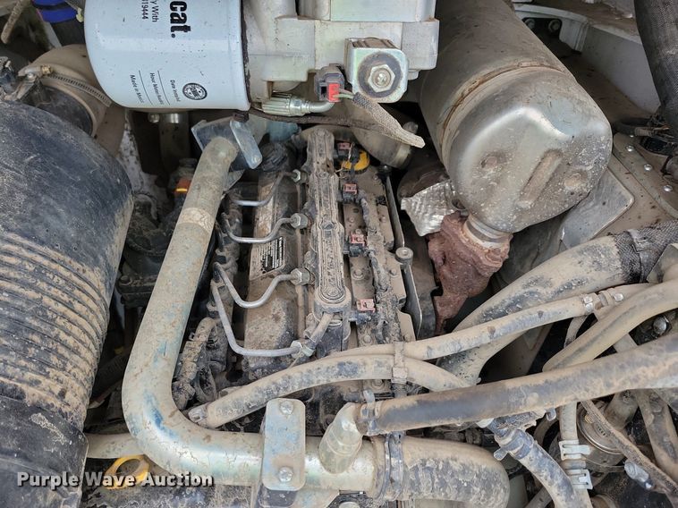 image for item DR4269 2022 Bobcat T76 tracked skid steer loader