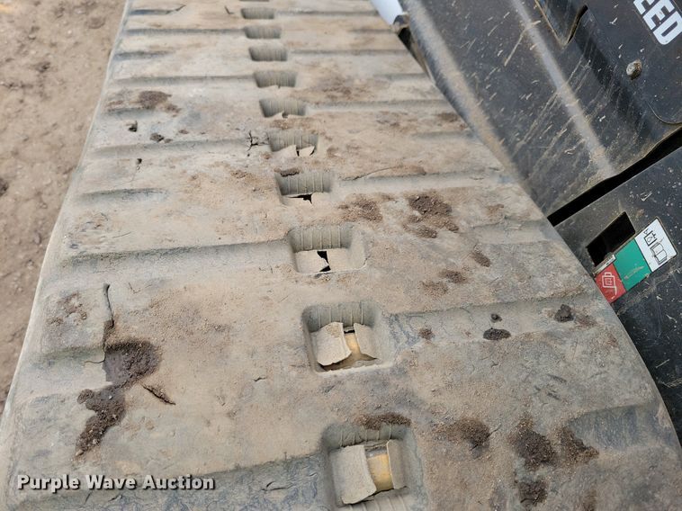 image for item DR4269 2022 Bobcat T76 tracked skid steer loader