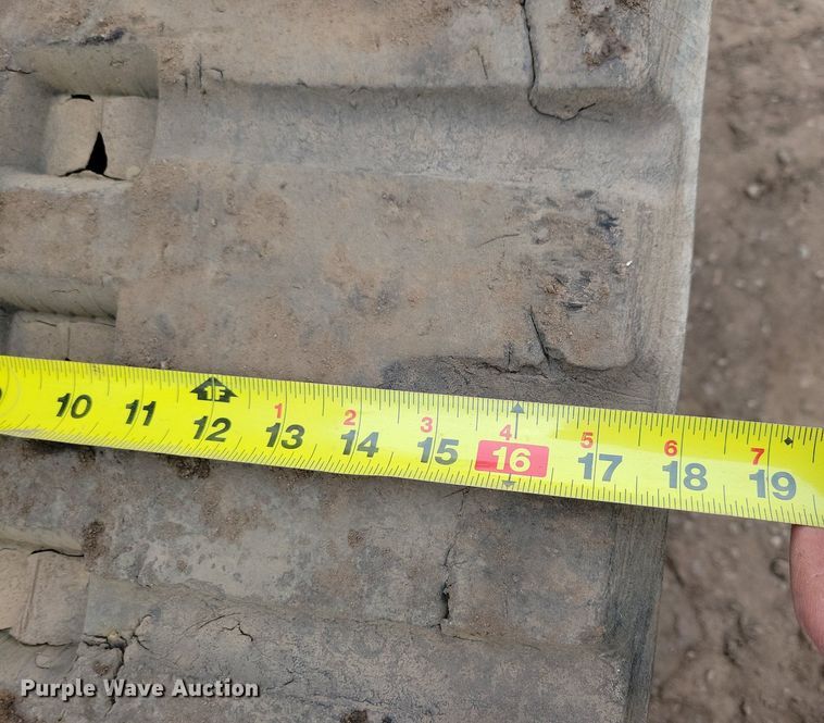 image for item DR4269 2022 Bobcat T76 tracked skid steer loader