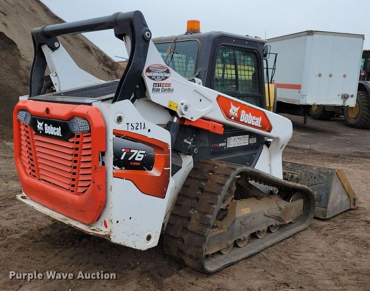 image for item DR4270 2021 Bobcat T76 tracked skid steer loader