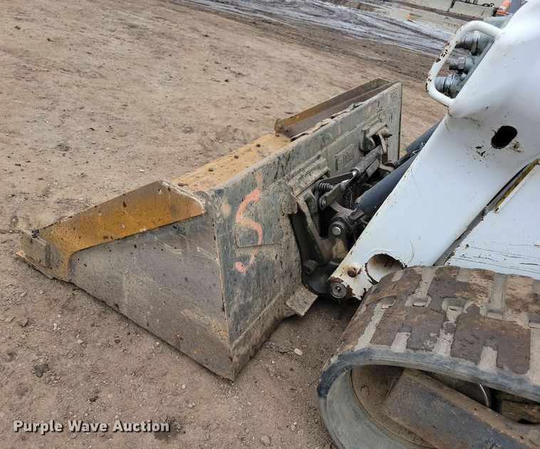image for item DR4270 2021 Bobcat T76 tracked skid steer loader
