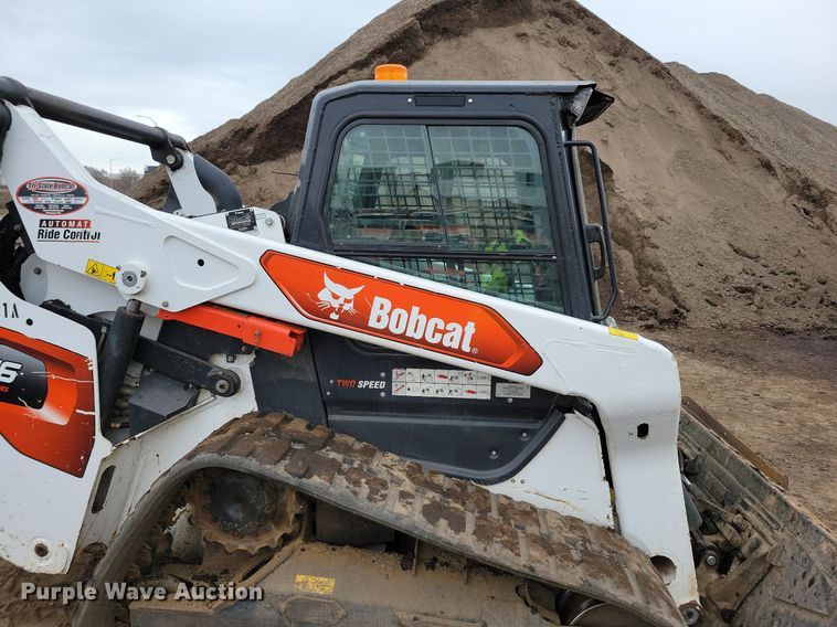 image for item DR4270 2021 Bobcat T76 tracked skid steer loader