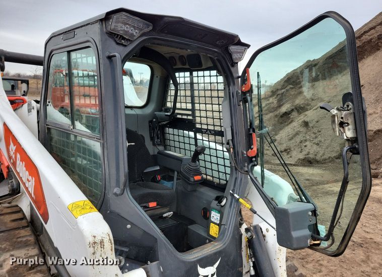 image for item DR4270 2021 Bobcat T76 tracked skid steer loader