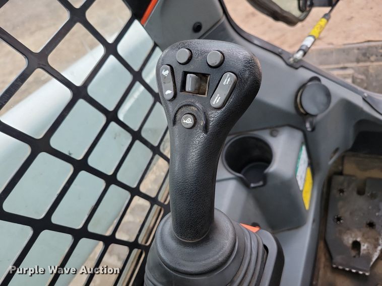 image for item DR4270 2021 Bobcat T76 tracked skid steer loader