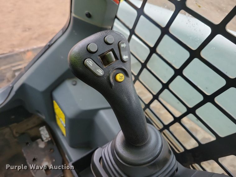 image for item DR4270 2021 Bobcat T76 tracked skid steer loader