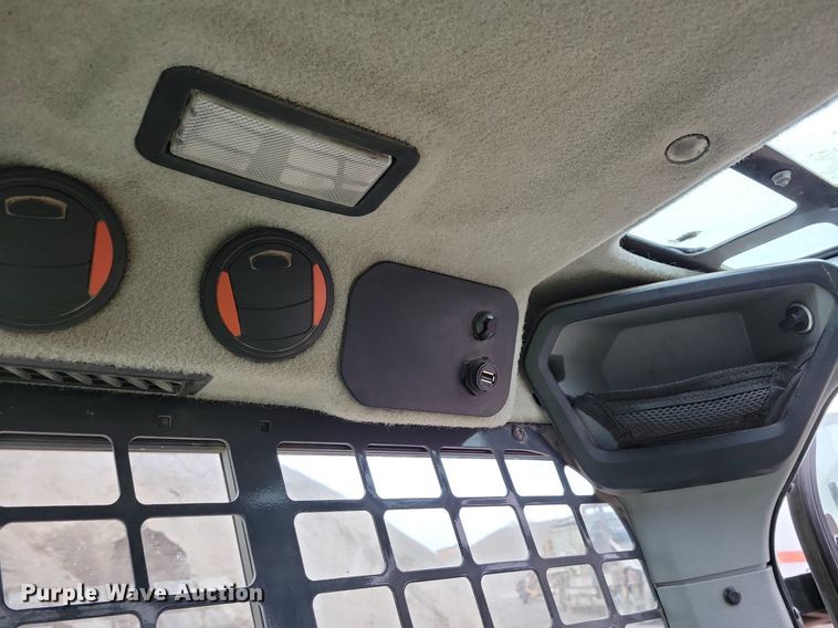 image for item DR4270 2021 Bobcat T76 tracked skid steer loader