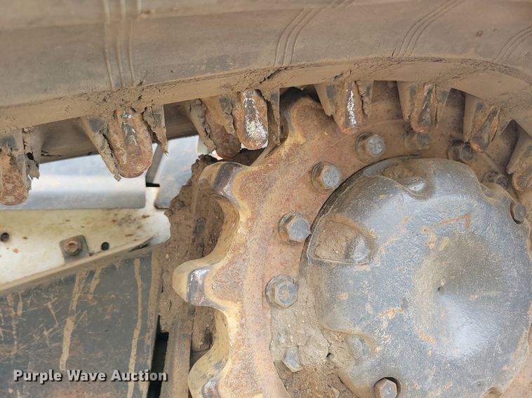 image for item DR4270 2021 Bobcat T76 tracked skid steer loader