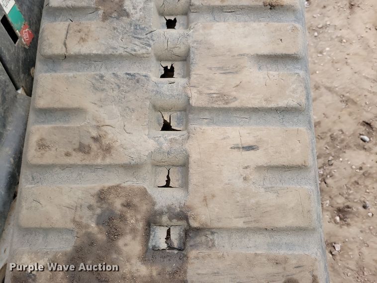 image for item DR4270 2021 Bobcat T76 tracked skid steer loader