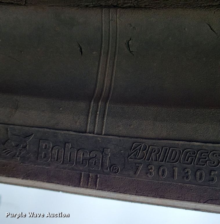 image for item DR4270 2021 Bobcat T76 tracked skid steer loader