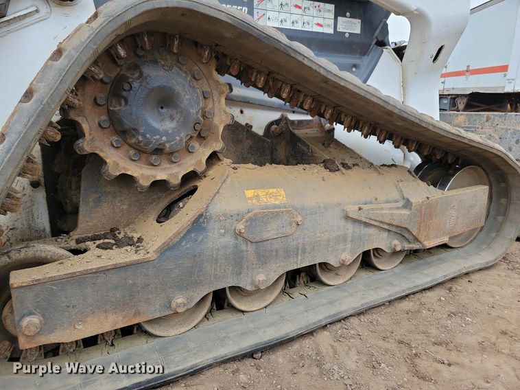 image for item DR4270 2021 Bobcat T76 tracked skid steer loader