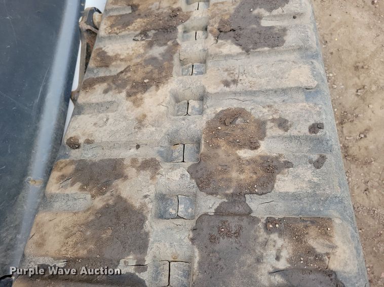 image for item DR4270 2021 Bobcat T76 tracked skid steer loader