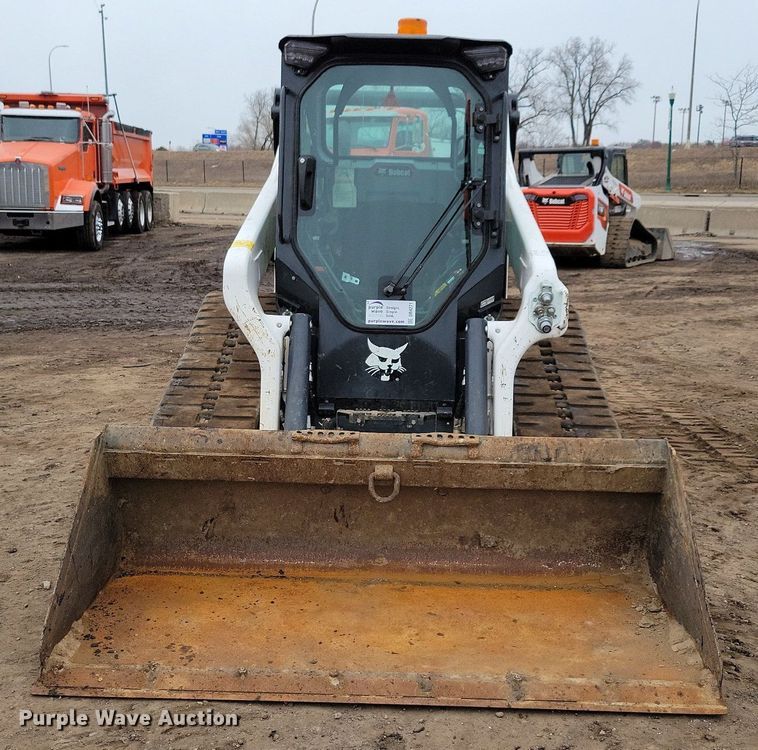 image for item DR4271 2022 Bobcat T76 tracked skid steer loader