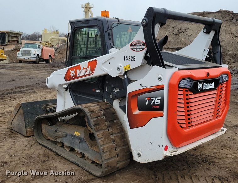 image for item DR4271 2022 Bobcat T76 tracked skid steer loader