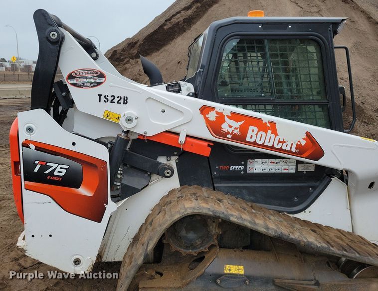 image for item DR4271 2022 Bobcat T76 tracked skid steer loader