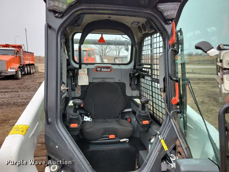 image for item DR4271 2022 Bobcat T76 tracked skid steer loader