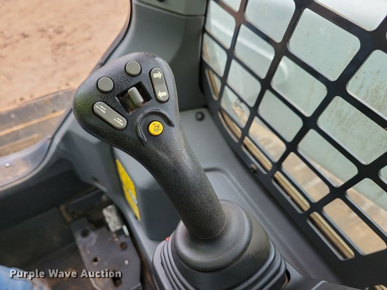 image for item DR4271 2022 Bobcat T76 tracked skid steer loader