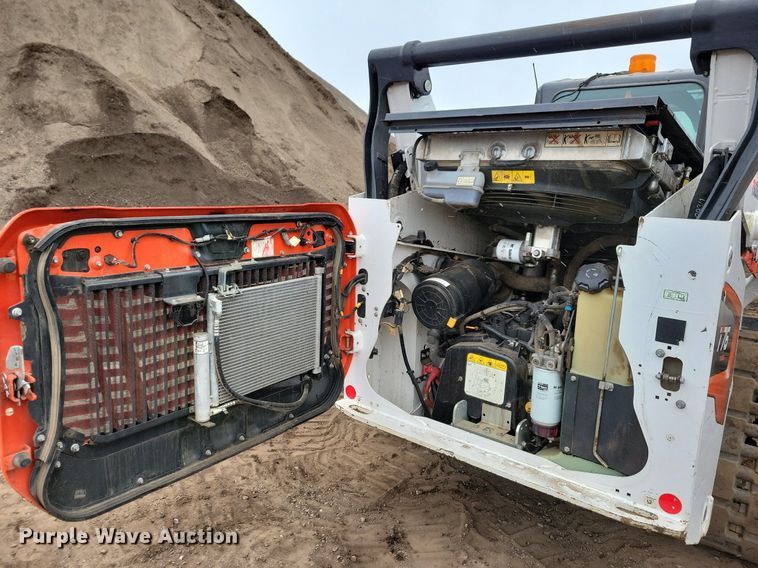 image for item DR4271 2022 Bobcat T76 tracked skid steer loader