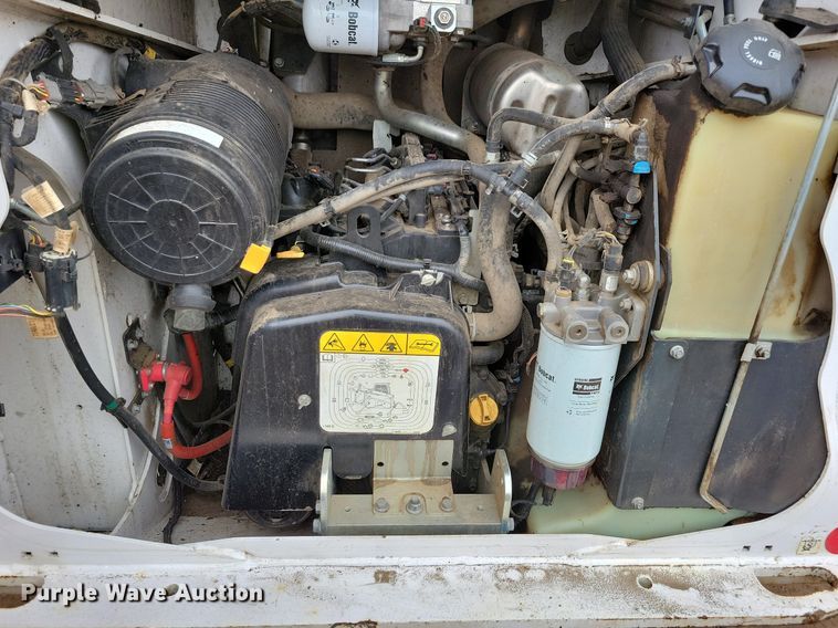 image for item DR4271 2022 Bobcat T76 tracked skid steer loader