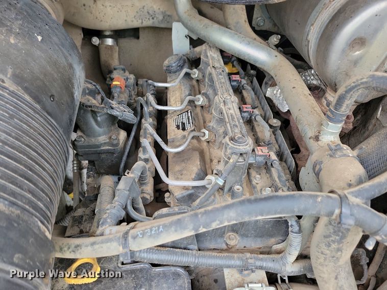 image for item DR4271 2022 Bobcat T76 tracked skid steer loader