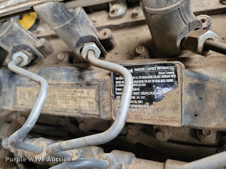 image for item DR4271 2022 Bobcat T76 tracked skid steer loader