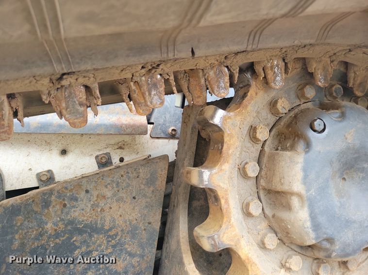 image for item DR4271 2022 Bobcat T76 tracked skid steer loader