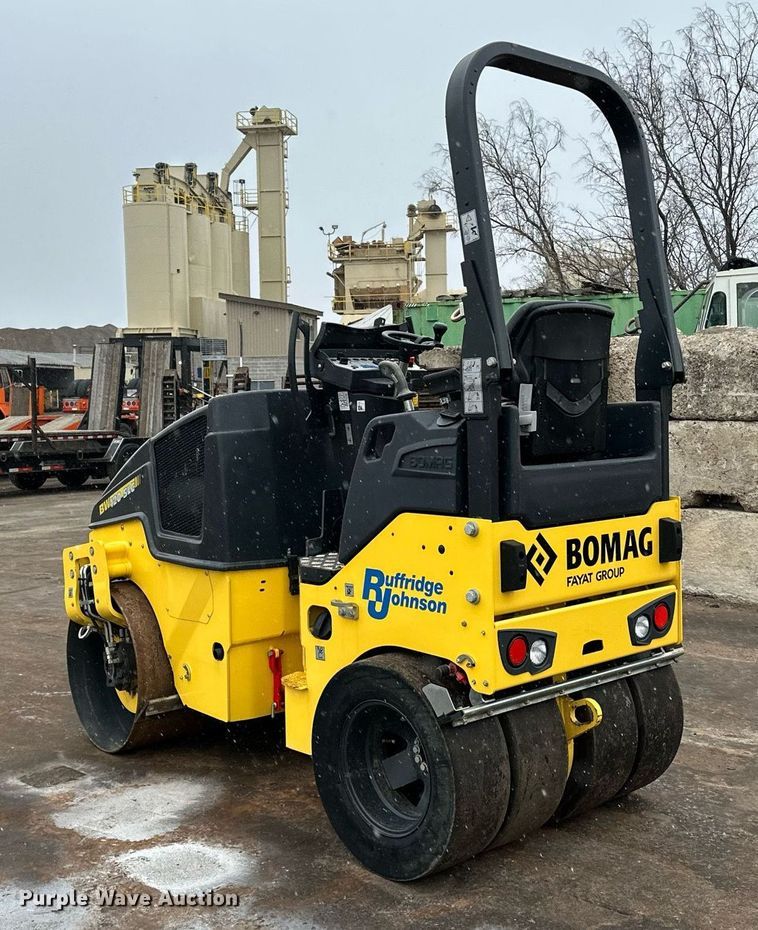 image for item DR4272 2022 Bomag BW 120 SLC-5 single drum vibratory roller