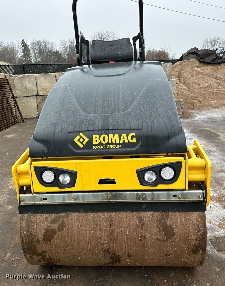 image for item DR4272 2022 Bomag BW 120 SLC-5 single drum vibratory roller