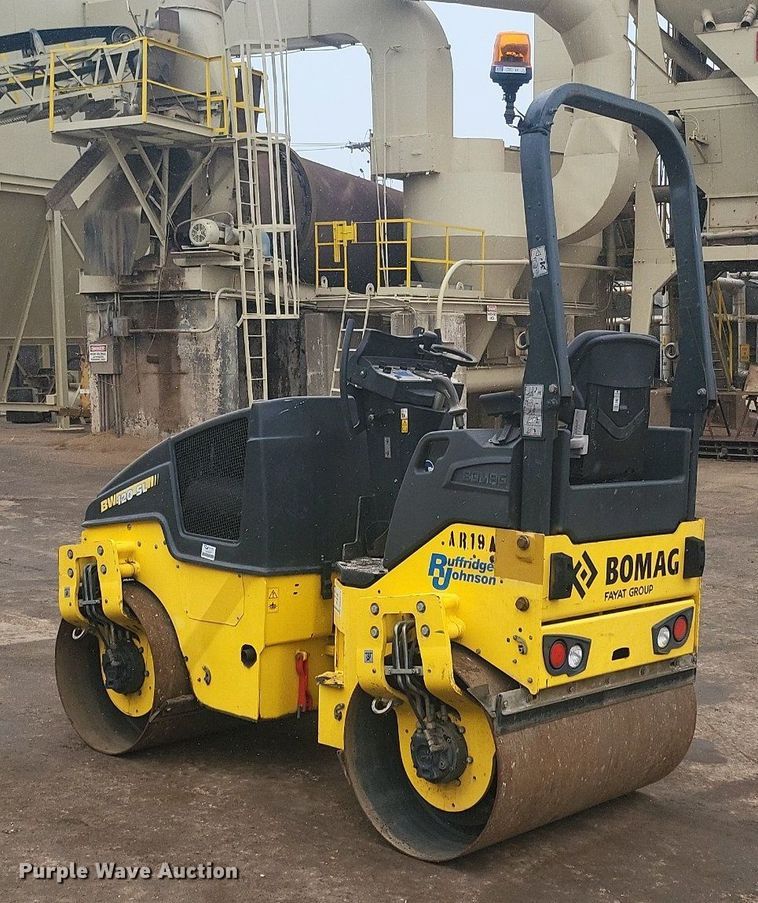 image for item DR4273 2019 Bomag BW 120 SLC-5 double drum vibratory roller