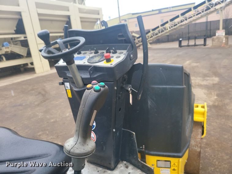 image for item DR4273 2019 Bomag BW 120 SLC-5 double drum vibratory roller