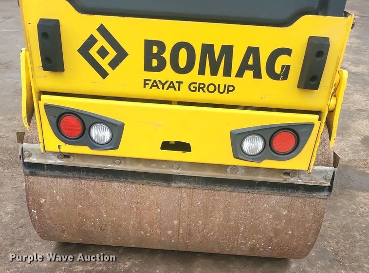 image for item DR4273 2019 Bomag BW 120 SLC-5 double drum vibratory roller