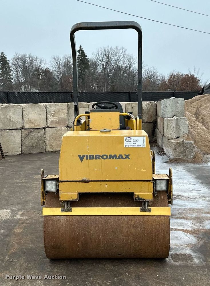 image for item DR4275 2006 Vibromax  W265 double drum vibratory roller