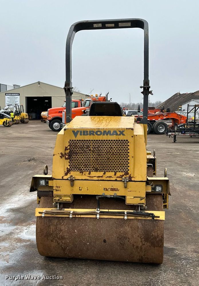image for item DR4275 2006 Vibromax  W265 double drum vibratory roller