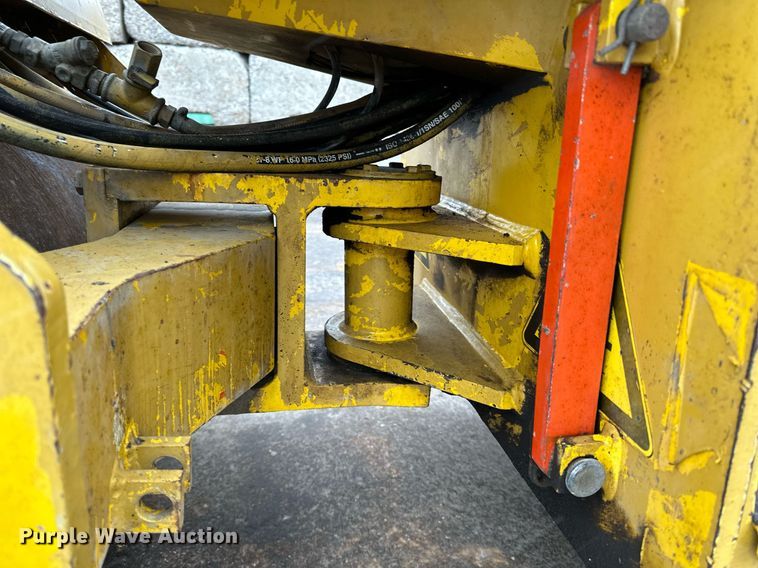 image for item DR4275 2006 Vibromax  W265 double drum vibratory roller