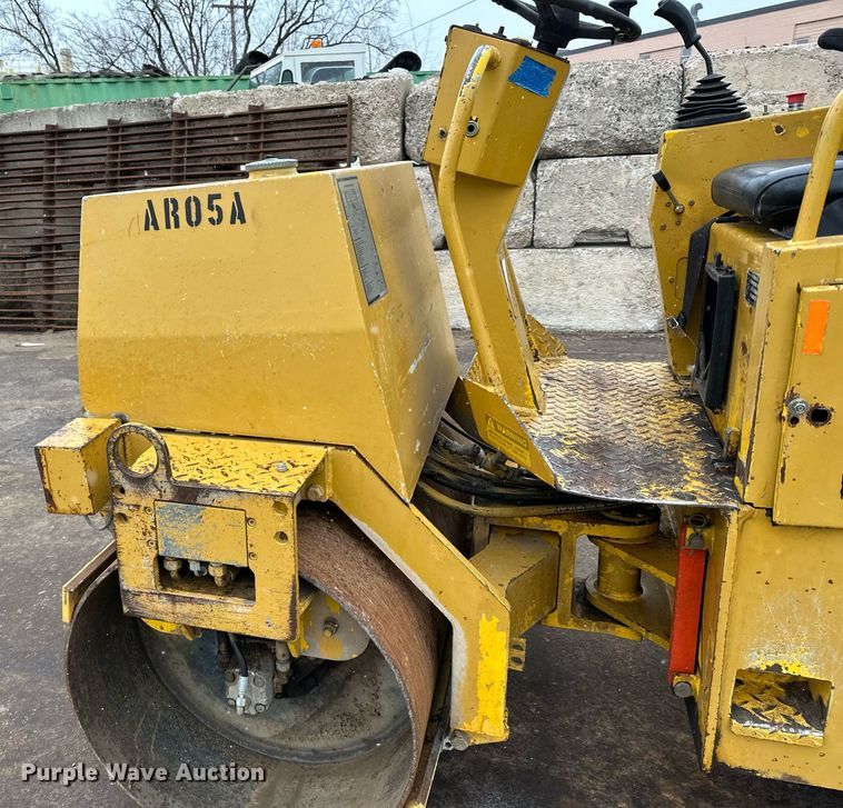 image for item DR4275 2006 Vibromax  W265 double drum vibratory roller