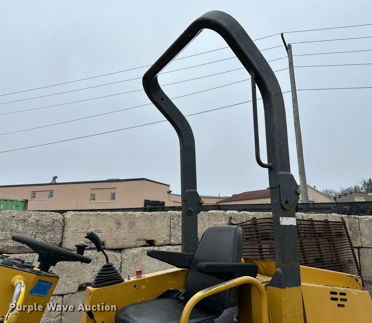 image for item DR4275 2006 Vibromax  W265 double drum vibratory roller