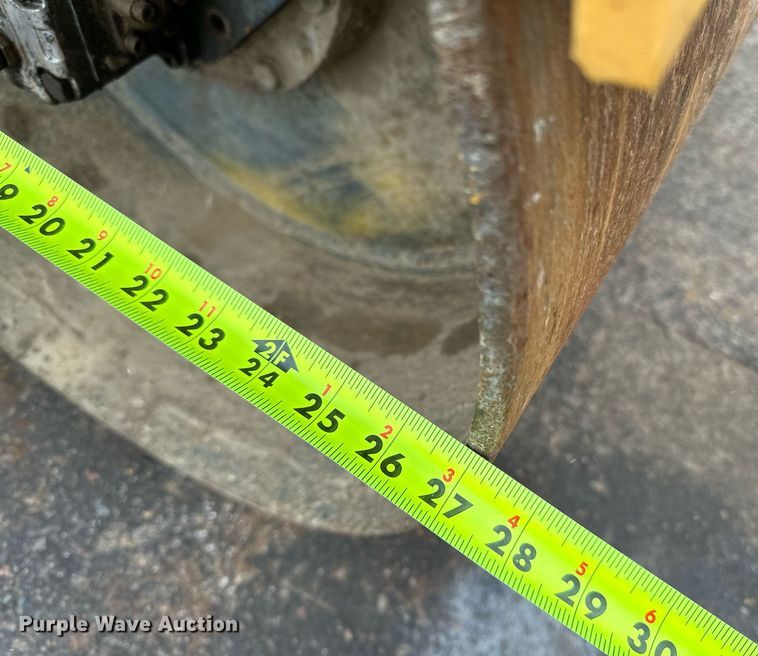 image for item DR4275 2006 Vibromax  W265 double drum vibratory roller