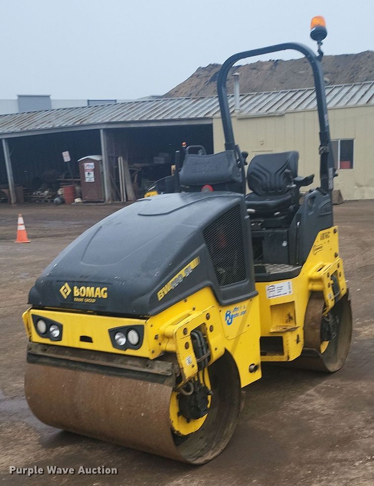 image for item DR4276 2016 Bomag BW 120 SLC-5 double drum vibratory roller