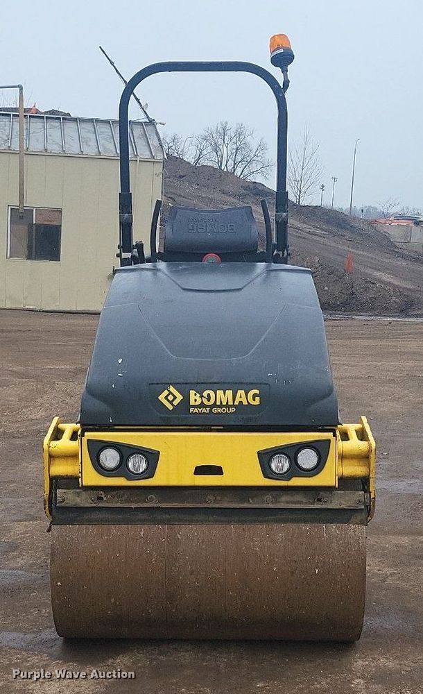 image for item DR4276 2016 Bomag BW 120 SLC-5 double drum vibratory roller