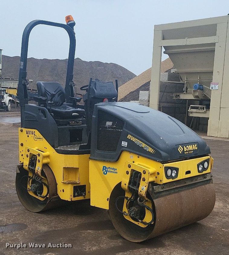 image for item DR4276 2016 Bomag BW 120 SLC-5 double drum vibratory roller