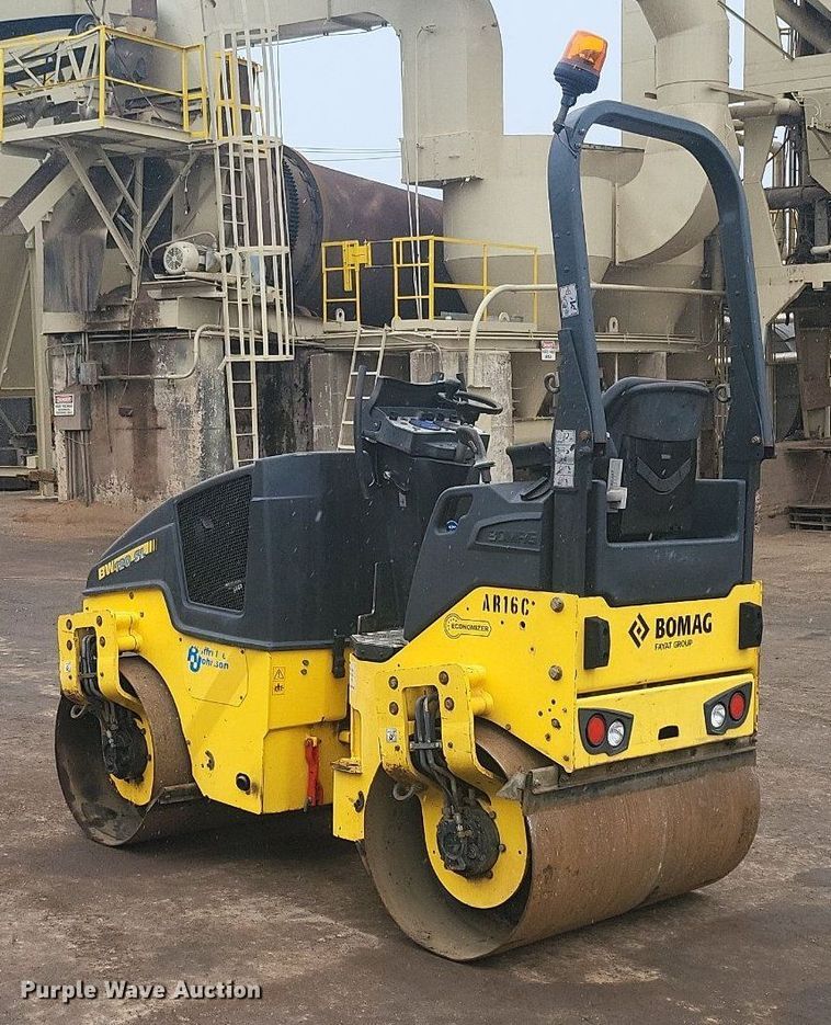 image for item DR4276 2016 Bomag BW 120 SLC-5 double drum vibratory roller