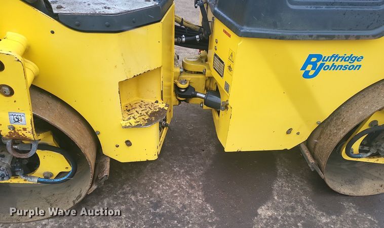 image for item DR4276 2016 Bomag BW 120 SLC-5 double drum vibratory roller
