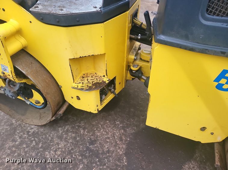 image for item DR4276 2016 Bomag BW 120 SLC-5 double drum vibratory roller