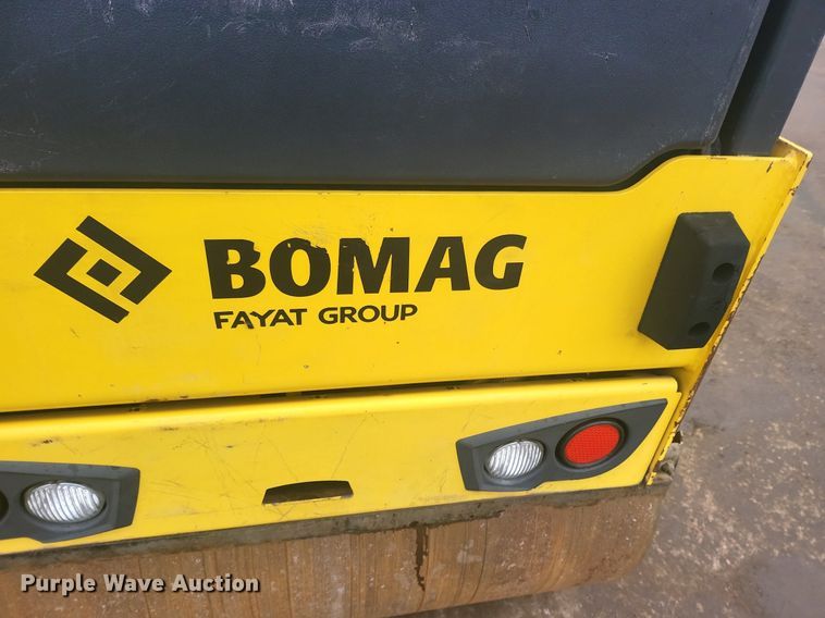image for item DR4276 2016 Bomag BW 120 SLC-5 double drum vibratory roller