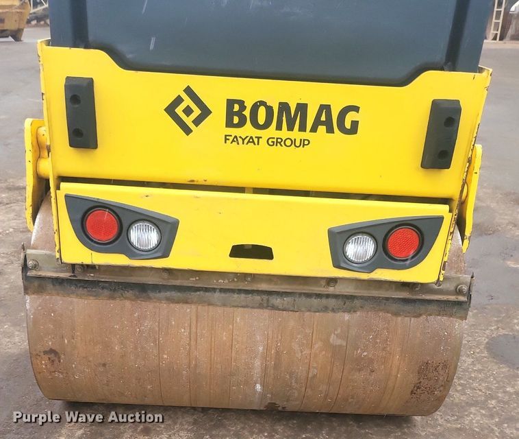 image for item DR4276 2016 Bomag BW 120 SLC-5 double drum vibratory roller